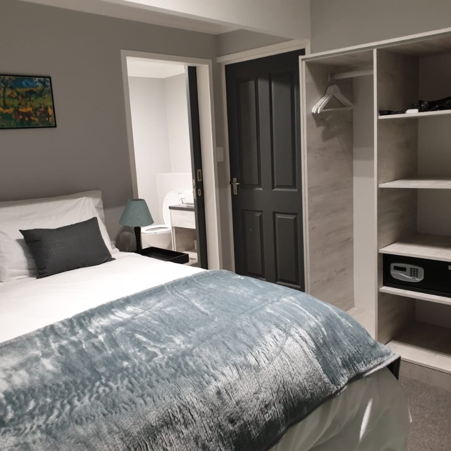 8 Bedroom Property for Sale in Blanco Western Cape